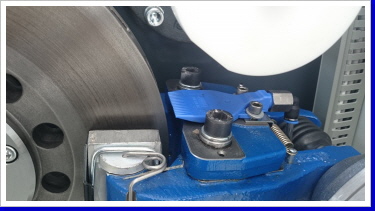 Innenbel&uuml;ftete Pneumatische Bremssteuerung